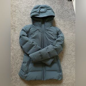 Lululemon Steel Street Jacket - Size 8